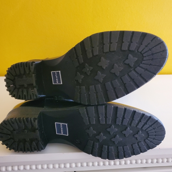 Tommy Hilfiger Rain Boots, Size 9 - Picture 5 of 5